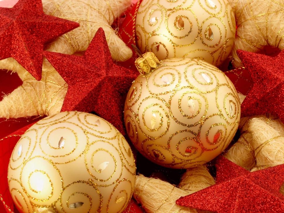 New year, christmas, spheres, ornaments, stars, red, gold wallpaper,new year HD wallpaper,christmas HD wallpaper,spheres HD wallpaper,ornaments HD wallpaper,stars HD wallpaper,gold HD wallpaper,2560x1920 wallpaper