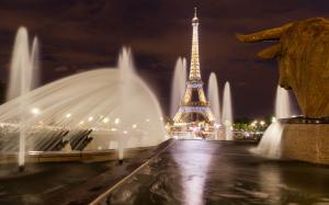 Eiffel Tower Paris Fountan Night HD wallpaper thumb