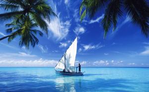 Sailing Over Indian Ocean HD wallpaper thumb