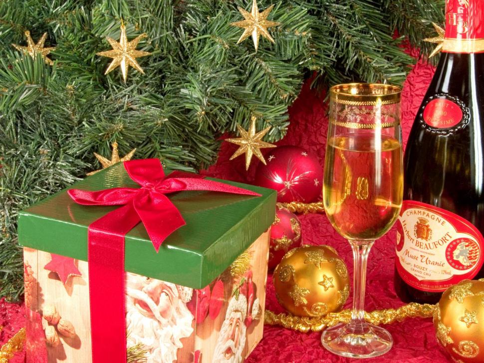 Christmas, new year, gift, champagne, box wallpaper,christmas wallpaper,new year wallpaper,gift wallpaper,champagne wallpaper,1600x1200 wallpaper