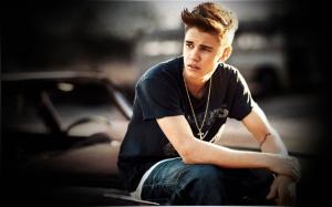 Justin Bieber  wallpaper thumb