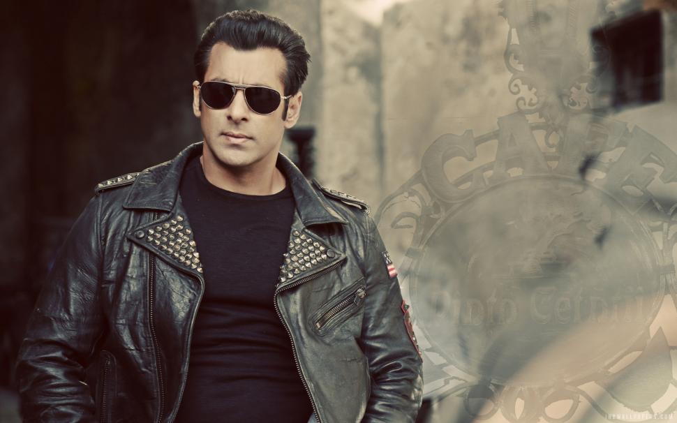 Salman khan in Jai Ho Movie wallpaper,movie HD wallpaper,khan HD wallpaper,salman HD wallpaper,2880x1800 wallpaper