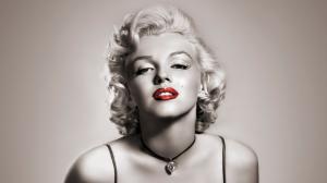 Marilyn Monroe Red Lips wallpaper thumb