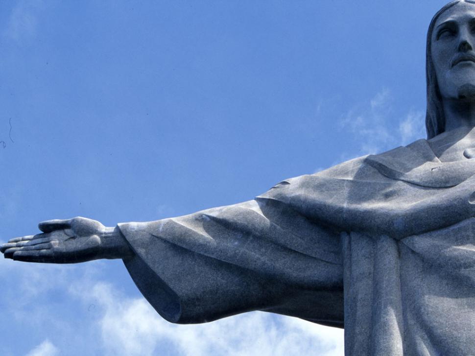 Christ the Redeemer Statue Sculpture Rio de Janeiro HD wallpaper,digital/artwork wallpaper,the wallpaper,statue wallpaper,de wallpaper,sculpture wallpaper,rio wallpaper,christ wallpaper,janeiro wallpaper,redeemer wallpaper,1024x768 wallpaper