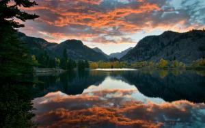 Lake, sky, clouds, mountains, trees, water reflection, autumn wallpaper thumb