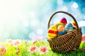 Easter Eggs in basket wallpaper thumb
