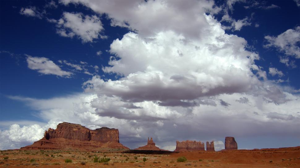 Puffy Clouds Over Monument Valley wallpaper,USA HD wallpaper,1920x1080 wallpaper