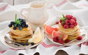 Pancakes, muffins, blueberries, raspberries, food close-up wallpaper thumb