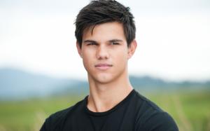 Young Taylor Lautner wallpaper thumb
