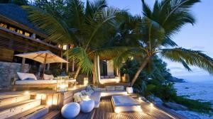 Luxurious Villa on the Beach wallpaper thumb