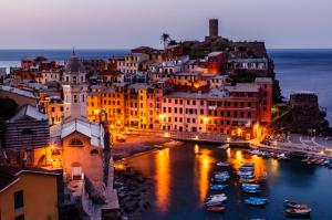 Gulf of Genoa, Vernazza, Liguria, Italy wallpaper thumb