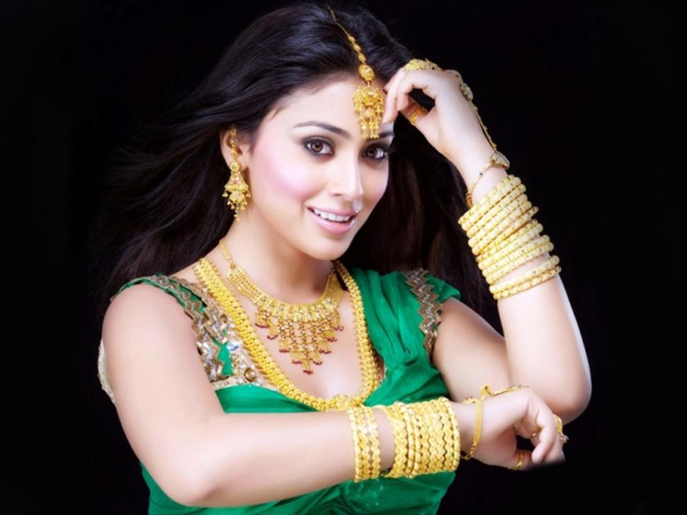 South Actress Shreya HD wallpaper | celebrities | Wallpaper Better