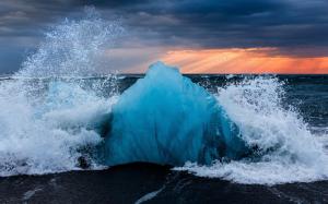Iceland, ice, waves, splashes wallpaper thumb