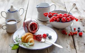 Breakfast, croissant, berries, raspberries, tea, tableware wallpaper thumb