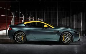 2015 Aston Martin V8 wallpaper thumb
