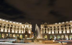 Central Piazza Rome wallpaper thumb
