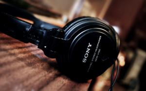 Sony Dynamic Stereo Headphones wallpaper thumb