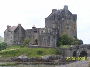 Eilean Donan Castle 2009 wallpaper thumb