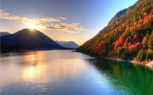 Lake beauty of the autumn season wallpaper thumb