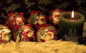 christmas decorations, balls, paintings, santa claus, candle, fur wallpaper thumb