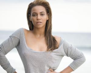 Beyonce Knowles 8 wallpaper thumb