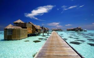 Luxury Resort in Maldives wallpaper thumb