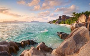 La Digue Beach Seychelles HD wallpaper thumb