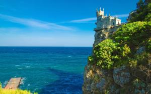 Castle on the sea cliff wallpaper thumb