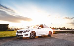 Mercedes-Benz S550 AMG white car at sunset wallpaper thumb