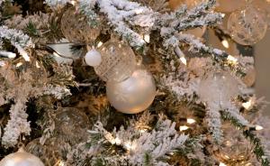 new year, christmas, tree, toys, garland, snow wallpaper thumb