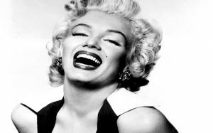 Marilyn Monroe Black and White Images wallpaper thumb