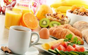 Breakfast, coffee, croissants, kiwis, oranges, food wallpaper thumb