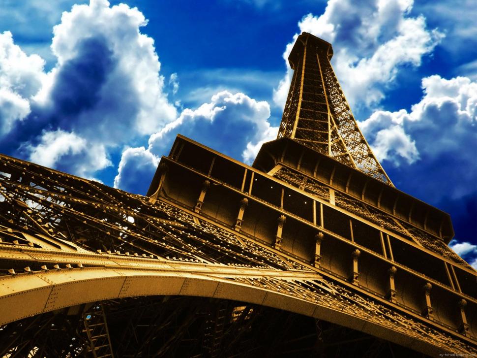 Eiffel tower under blue sky cloudy wallpaper,eiffel wallpaper,tower wallpaper,france wallpaper,paris wallpaper,world wallpaper,cloud wallpaper,1600x1200 wallpaper