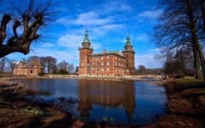 Sweden castle photography wallpaper thumb