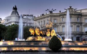 Cibeles Fountain in Madrid wallpaper thumb