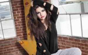 Beauty Selena Gomez wallpaper thumb