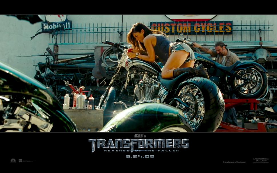 Megan Fox Transformers 2 Still wallpaper,still HD wallpaper,transformers HD wallpaper,megan HD wallpaper,1920x1200 wallpaper