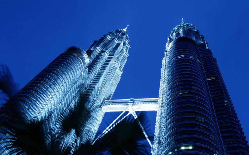 Petronas Towers, Skyscrapers, Kuala Lumpur wallpaper,petronas HD wallpaper,towers HD wallpaper,lumpur HD wallpaper,kuala HD wallpaper,skyscrapers HD wallpaper,nature & landscapes HD wallpaper,1920x1200 wallpaper