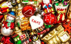 Merry Christmas, decorations, balloons, toys, sweets wallpaper thumb