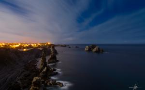 Night Ocean Rocks Stones Shore Coast HD wallpaper thumb