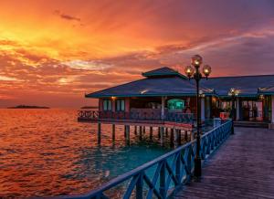 Maldives, Resort, Sunset, Sea, Tropical, Sky, Walkway, Water, Nature, Landscape, Summer wallpaper thumb
