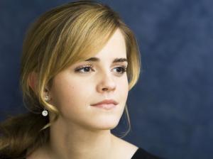 Emma Watson Getting Glow in Face HD wallpaper thumb