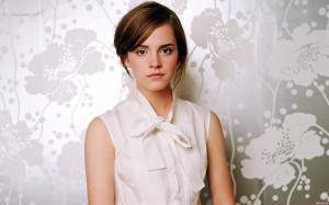 Emma Watson Widescreen HD wallpaper thumb