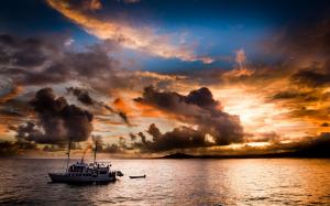 Evening, sea, coast, sunset, boat, clouds wallpaper thumb