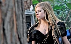 Avril Lavigne In Black Dress  Image wallpaper thumb