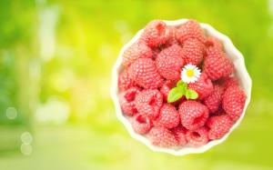 Raspberries HD wallpaper thumb