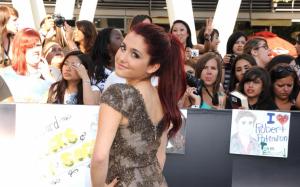 Ariana Grande Celebrities wallpaper thumb