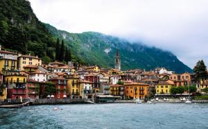 Beautiful Italian Lake Town On A Foggy Morning wallpaper thumb