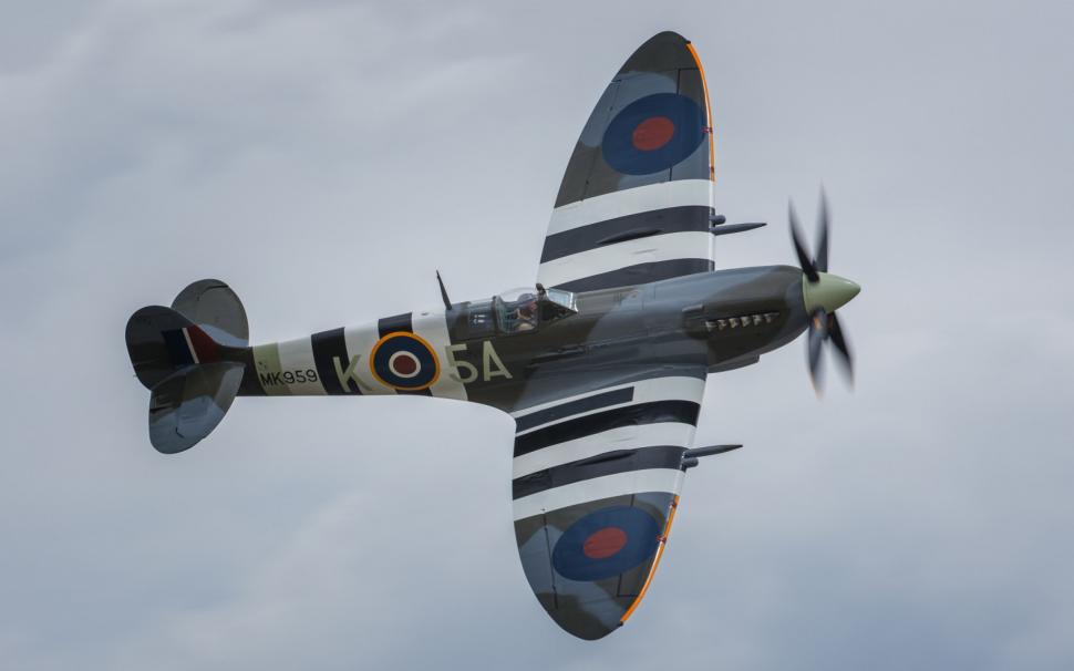 Spitfire aircraft wallpaper,spitfire wallpapers HD wallpaper,aircraft backgrounds HD wallpaper,fighter HD wallpaper,flying HD wallpaper,sky HD wallpaper,Download 3840x2400 spitfire HD wallpaper,  HD wallpaper,2880x1800 wallpaper