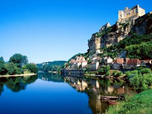 Beynac Dordogne River France HD wallpaper thumb